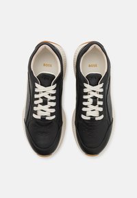 BOSS Sportcipő - black
