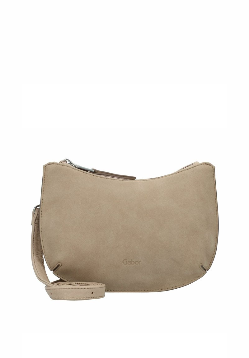 Bolso cruzado de ante beige con un diseño curvado, cierre de cremallera y correa ajustable. Presenta un sutil logo grabado en la parte delantera.