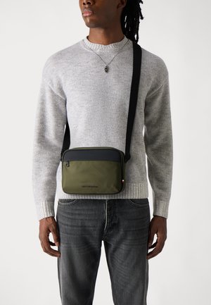 REPREVE CAMERA BAG - Schoudertas - khaki