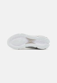 Thumbnail Image 5