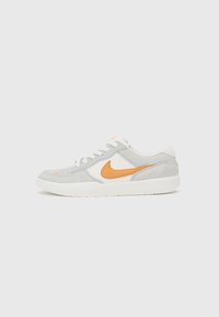 FORCE 58 UNISEX - Sneakers - platinum-coloured tint/monarch wolf grey/summit white