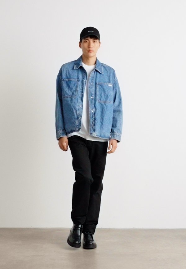 RELAXED SHIRT JACKET - Denim jacket - denim medium2