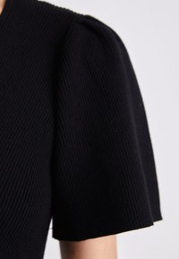 DKNY FIT AND FLARE FLUTTER - Kampsunkleit - black