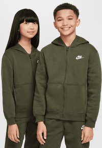 Nike Sportswear SPORTSWEAR CLUB FLEECE - Fato de treino - khaki