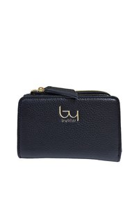Portafoglio in pelle nera con finitura testurizzata, dotato di accessori in oro e chiusura con zip. Presenta un logo impresso sulla parte anteriore.