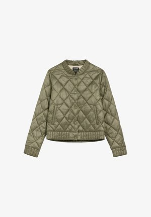 Pikowana kurtka bomberka w oliwkowej zieleni, z zapięciem na zatrzaski, ściągaczem u dołu i bocznymi kieszeniami. Gładki, błyszczący materiał z wzorem w romby.