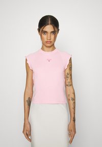 Tommy Jeans SLIM RUCHE SCRIPT TEE - Camiseta básica - ballet pink