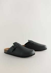 Unselected, black