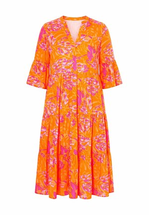 Oranges Midikleid mit pinken und weißen tropischen Blattmustern, dreiviertel Glockenärmeln, V-Ausschnitt und gestuftem Rock.