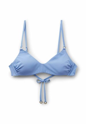 Hellblaues Bikinioberteil in Dreieckform mit dünnen, verstellbaren Schulterriemen und einer Schleife vorne zum Binden.