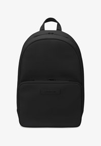 Ei valittu, all black