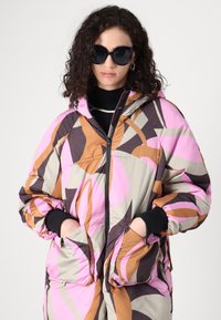 YAS Tall YASSIMILLY PADDED COAT - Cappotto invernale - abbey stone