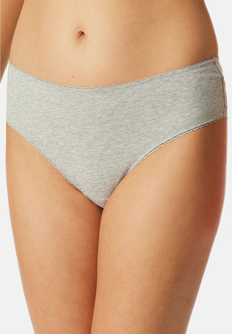 Graue Baumwoll-Unterwäsche in Form von Hüftbriefs mit glatter Textur und zarter Spitzenborte entlang des Bunds. Klassischer Hipster-Schnitt, schlichtes Design.