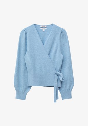 Hellblaues gestricktes Wickeloberteil mit V-Ausschnitt, langen Puffärmeln und einer Taillenbindung. Weiche Textur und figurbetontes Design.