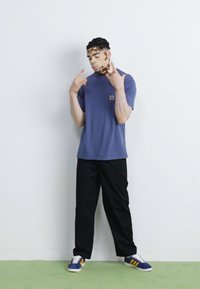 Carhartt WIP POCKET - Základné tričko - blue
