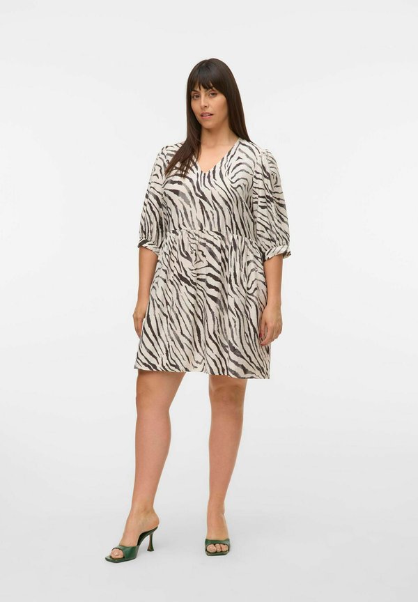 DORA - Freizeitkleid - cloud dancer