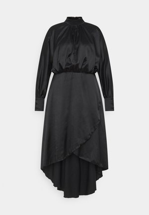 Missguided Plus Sukienka koktajlowa