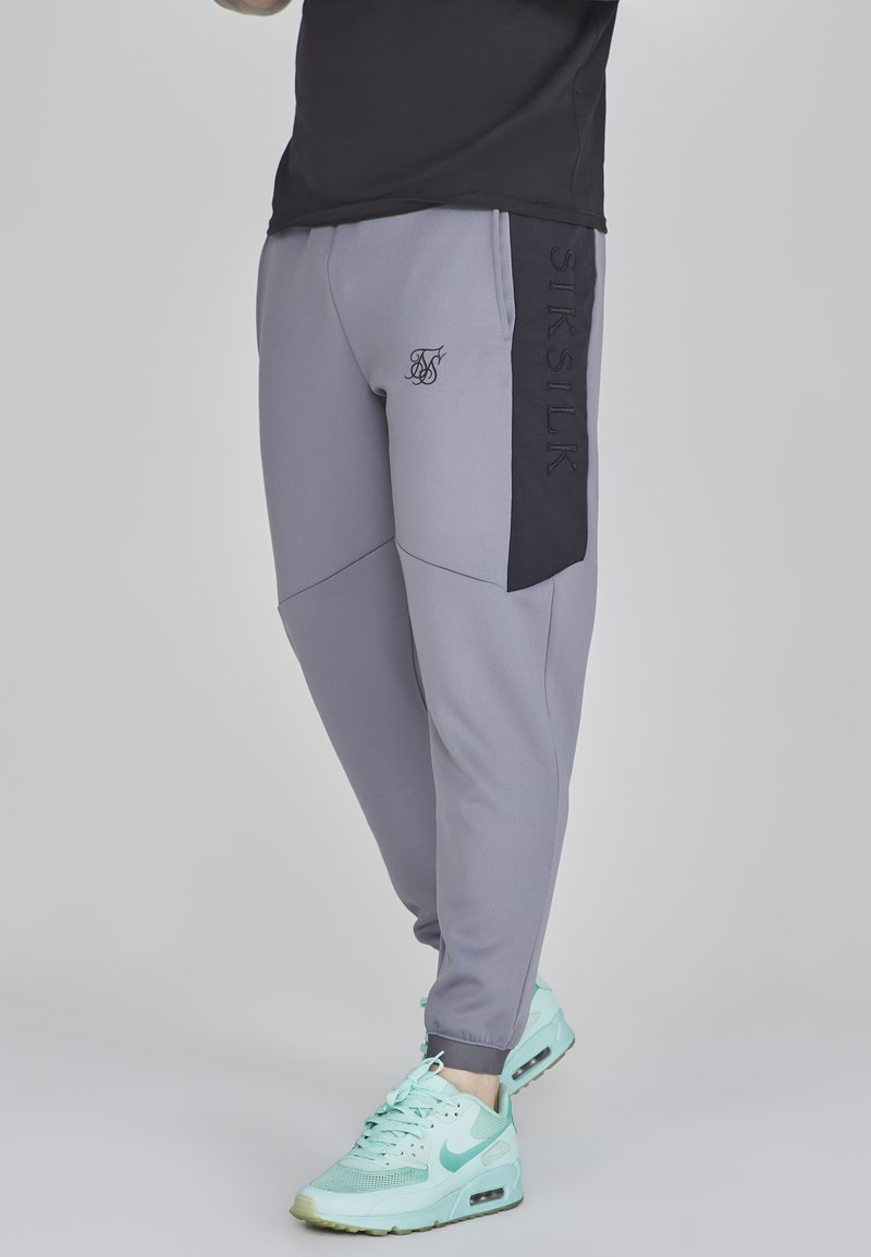 SIKSILK - MUSCLE FIT JOGGERS - Verryttelyhousut - grey, Suurenna