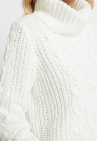 GAP Pullover - off-white