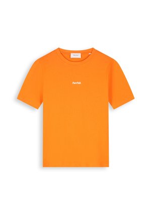 Fel oranje T-shirt met korte mouwen met het "Pure Path"-logo in het midden van de borst en een ronde halslijn.
