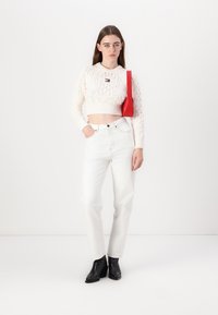 Thumbnail Image 2