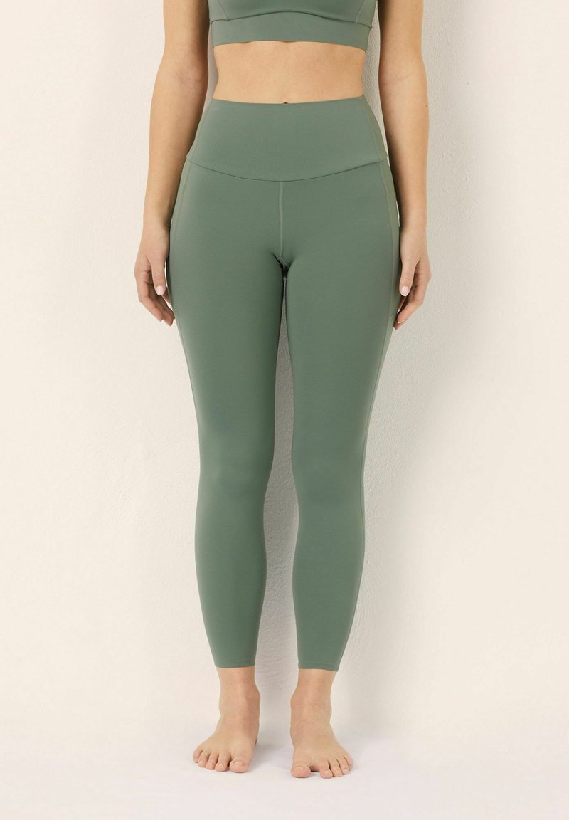 Yamamay FITNESS  - Leggings - green sage plain