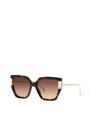 Lunettes de soleil carrées oversize en écaille avec verres dégradés marron et branches en métal doré au design texturé.
