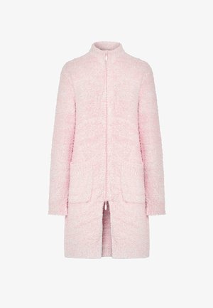 Cárdigan rosa largo y esponjoso con cremallera, de mangas largas y dos bolsillos frontales, fabricado en un suave tejido texturizado.