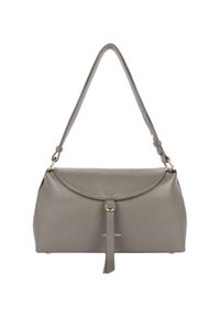 Borsa a tracolla in pelle grigia con patta curvata, hardware dorato e tracolla regolabile, caratterizzata da un dettaglio centrale in pelle con nappina.