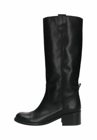Botte noire en cuir jusqu'au genou avec un bout arrondi, un talon bloc bas, des détails de couture et une languette en haut pour un enfilage plus facile.