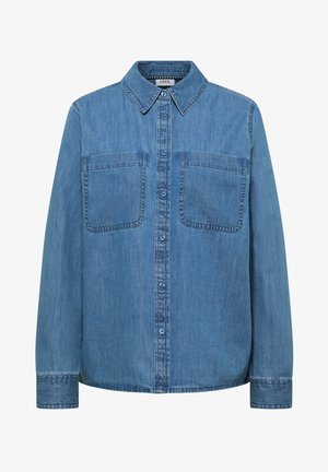 Hellblaues Denim-Hemd mit langen Ärmeln, durchgehender Knopfleiste, zwei Brusttaschen und klassischem Kragen.