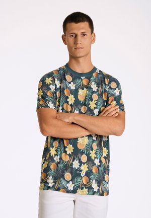 Lindbergh JUICY AOP O-NECK - Print T-shirt - green