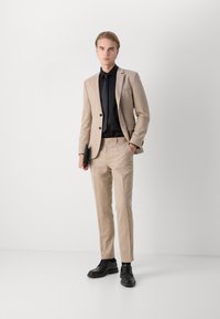 HUGO ARTI HESTEN - Jakkesæt - open beige