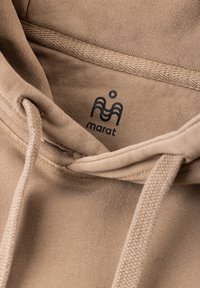 Marat Huppari - light brown