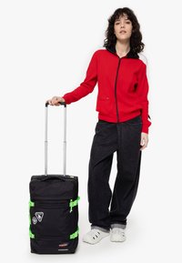 Eastpak TRANSIT'R S - Trolley - gb patches