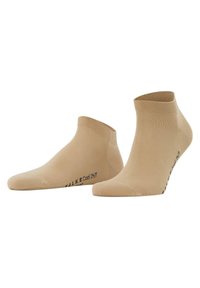 Calze a crew beige, realizzate in materiale liscio, con un breve polsino a costine e punta rinforzata, con branding stampato sulla suola.