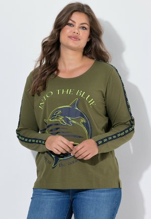 LAURASØN, SHIRT, RUNDHALSAUSSCHNITT, LANGARM, PLATZIERTER PRINT - Long-sleeved top - palm green