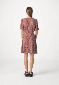 Vero Moda VMALBA SHORT DRESS - Dienas kleita - fired brick
