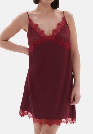SECRETS NEGLIGE KURZ - Nattrøjer / negligé - spinel red