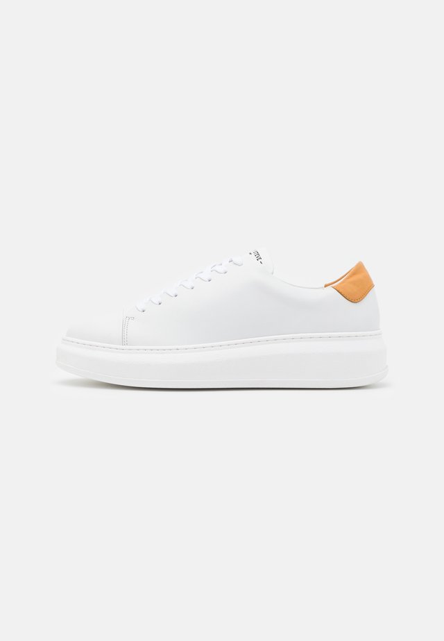 AYANO - Sneakers laag - white