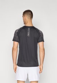Endless FEISTY HEXAGON - T-shirts print - black