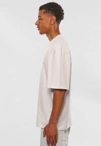 Dropsize HEAVY PEACE OF MIND  - T-shirt imprimé - white