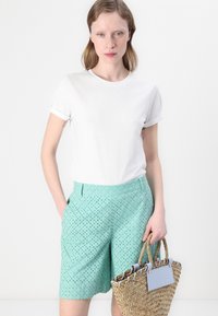 TWINSET Šortky - green marine