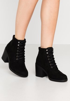 Botines bajos - black