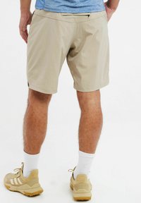 Protest PRTNAVAGIO - Shorts - bamboobeige