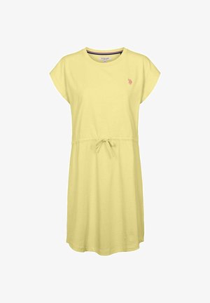 Gelbes Baumwollkleid mit kurzen Ärmeln und einem Taillenzug. Verfügt über ein kleines rosa Logo auf der Brust und einen runden Ausschnitt.