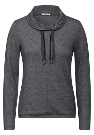 Pull en polaire gris avec un col châle, présentant une surface légèrement texturée, des manches longues et des cordons noirs avec des embouts en métal.