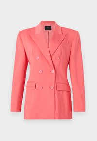 Koraalkleurige dubbelzijdige blazer met een gestructureerd ontwerp, inkepingen op de revers en twee voorzakken. Gemaakt van een gladde, lichte stof.