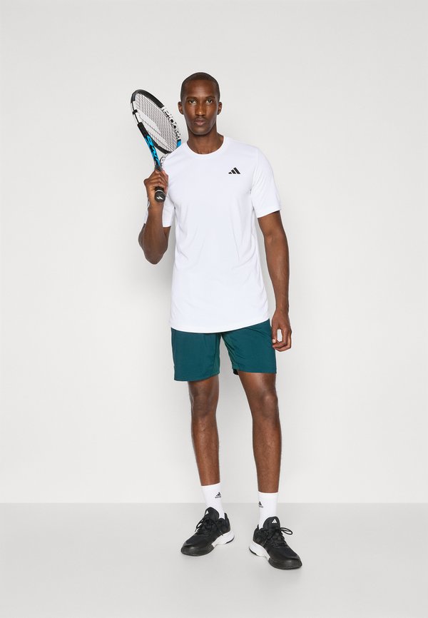 CLUB 3 STRIPES SHORT - Sports shorts - aurora ivy4