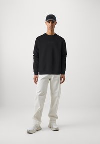 KARL LAGERFELD CREWNECK - Φούτερ - black